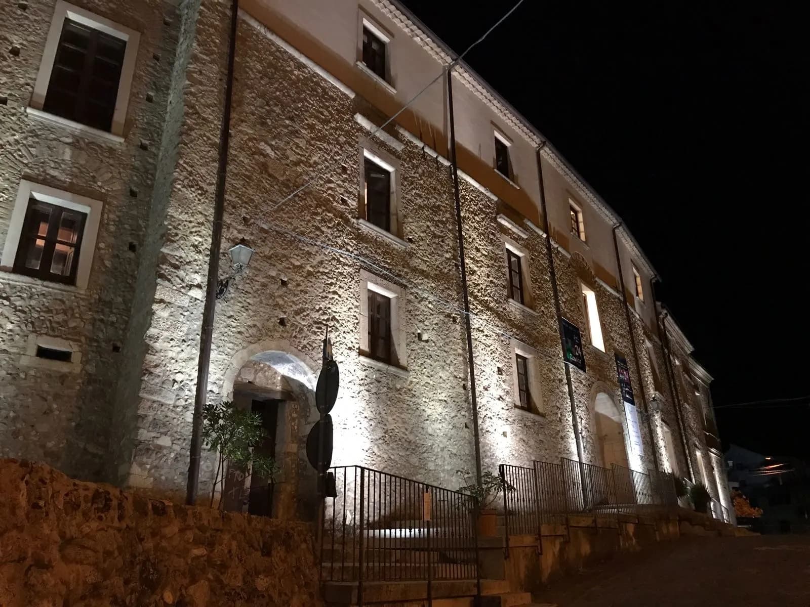 Cerisano Factory: alta formazione culturale nel borgo